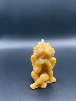 492 - Ange petit main terre Ange main au sol