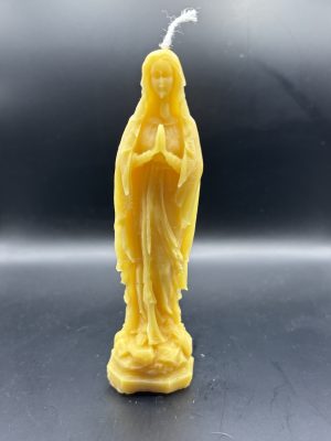 Vierge Marie prie